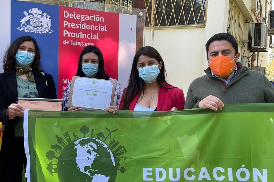 Ceremonia de Certificación Ambiental de distintos Establecimientos Educacionales