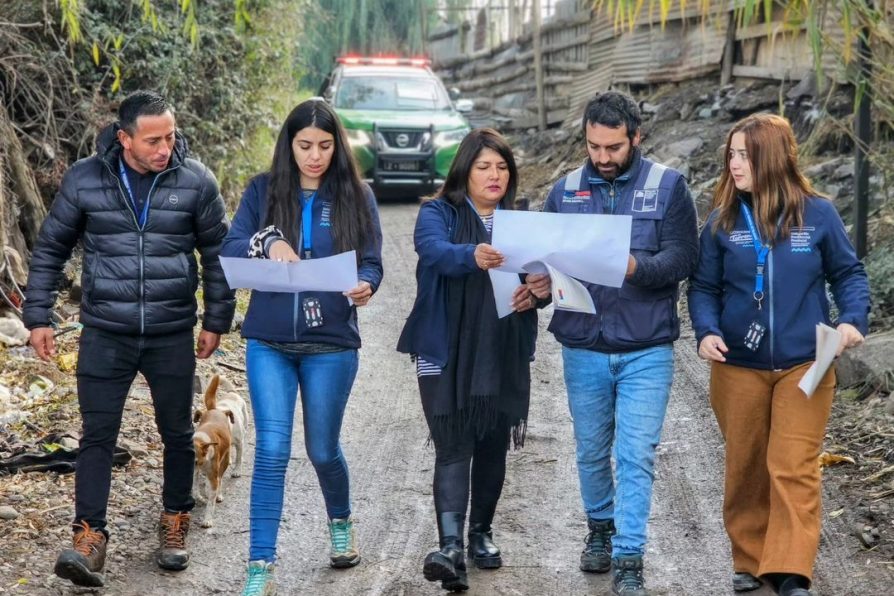 Realizan Notificaciones Preventivas en Campamento Pedro de Valdivia de El Monte