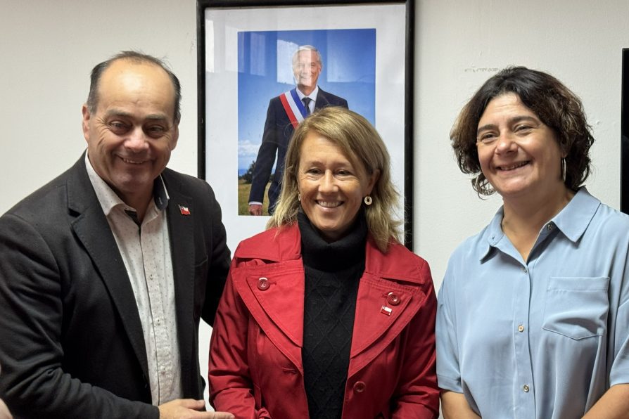 Autoridades refuerzan coordinación para implementación del SLEP en la Provincia de Talagante