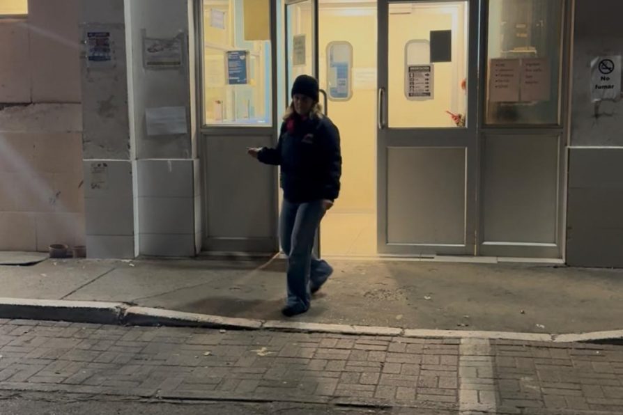 Delegada Presidencial Provincial recorrió unidades de urgencia de los hospitales de la provincia durante una de las noches más frías del invierno