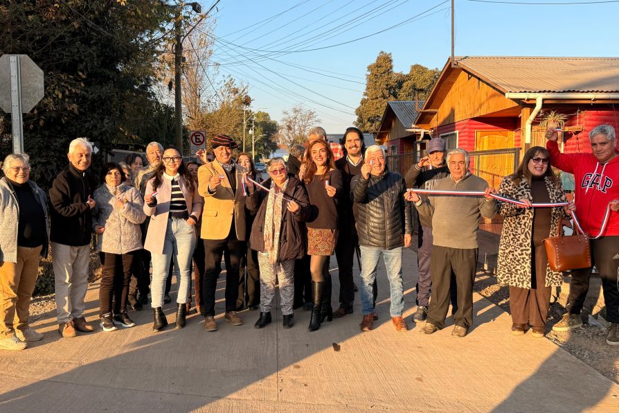 Inauguran obras de pavimentación en el sector de Chiñihue Los Quilos para mejorar la conectividad en El Monte