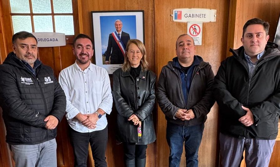 Delegada Presidencial Provincial de Talagante aborda seguridad y apoyo al comercio local en reunión con autoridades y representante de Padre Hurtado