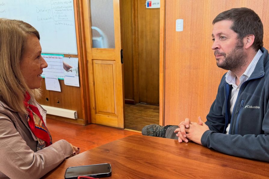Delegada Presidencial Provincial de Talagante sostuvo reunión de trabajo con diputado Juan Irarrázabal